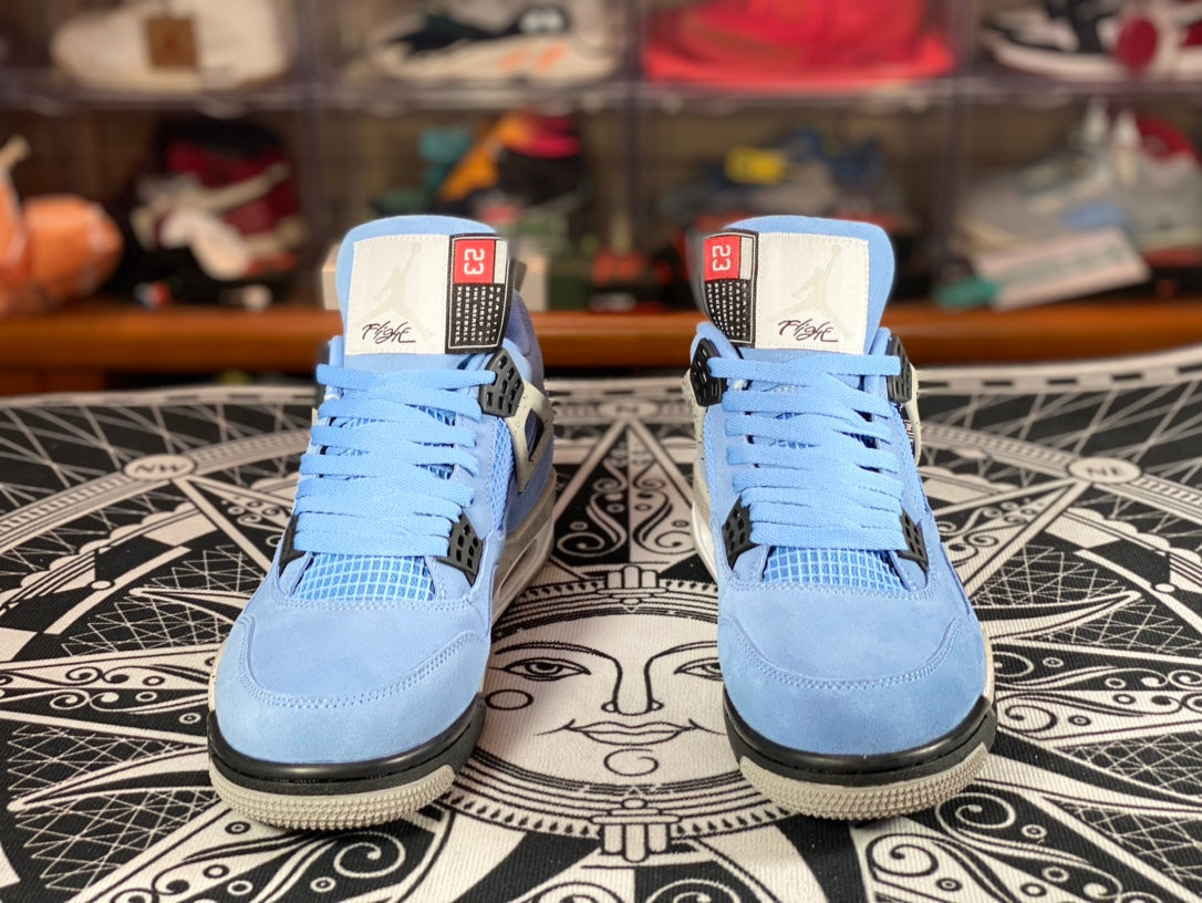 Air Jordan 4 University Blue
