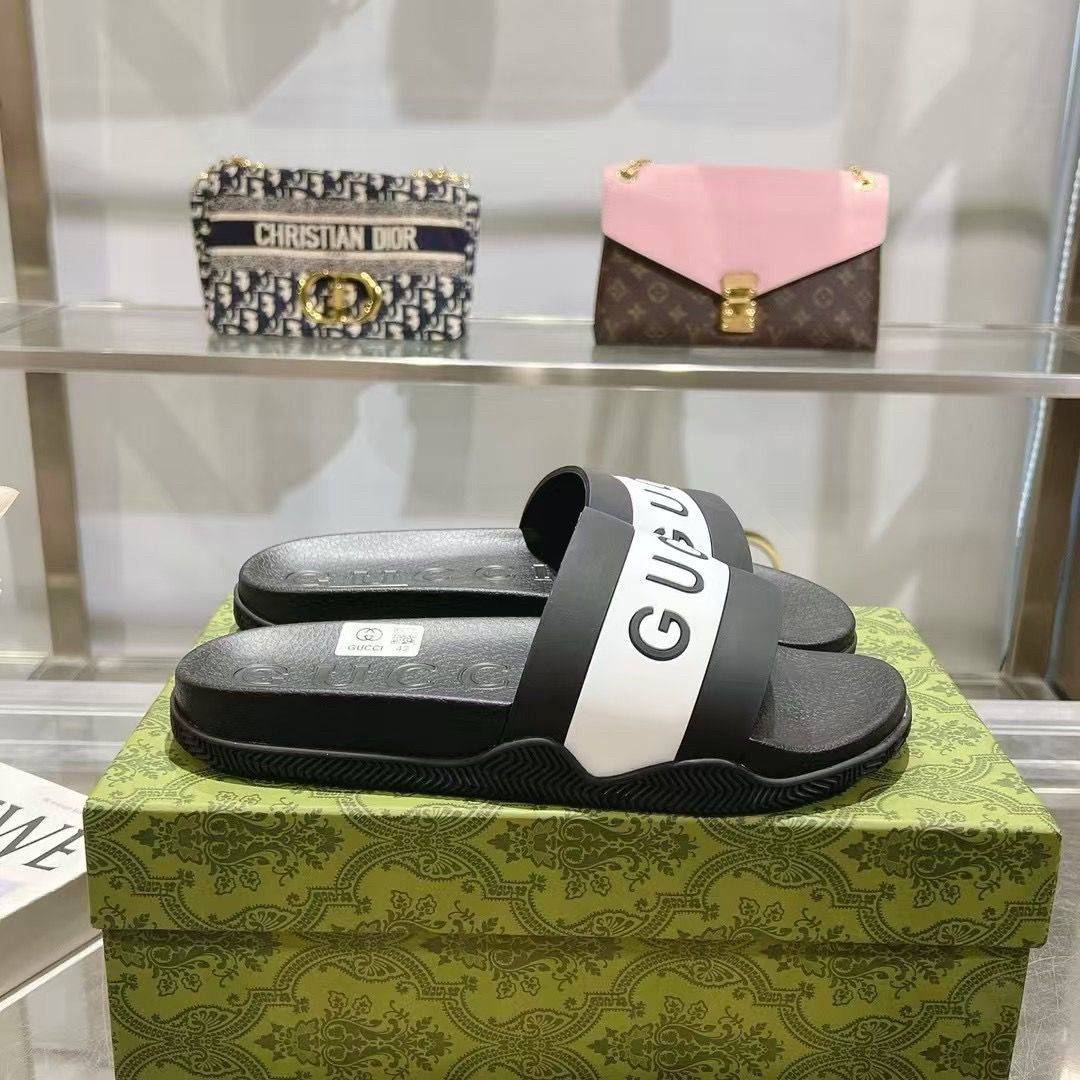 Slippers Gucci