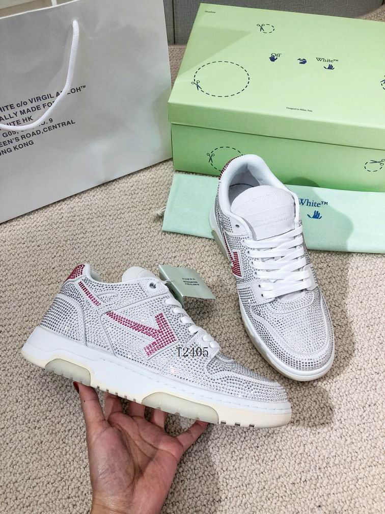 OFF-WHITE