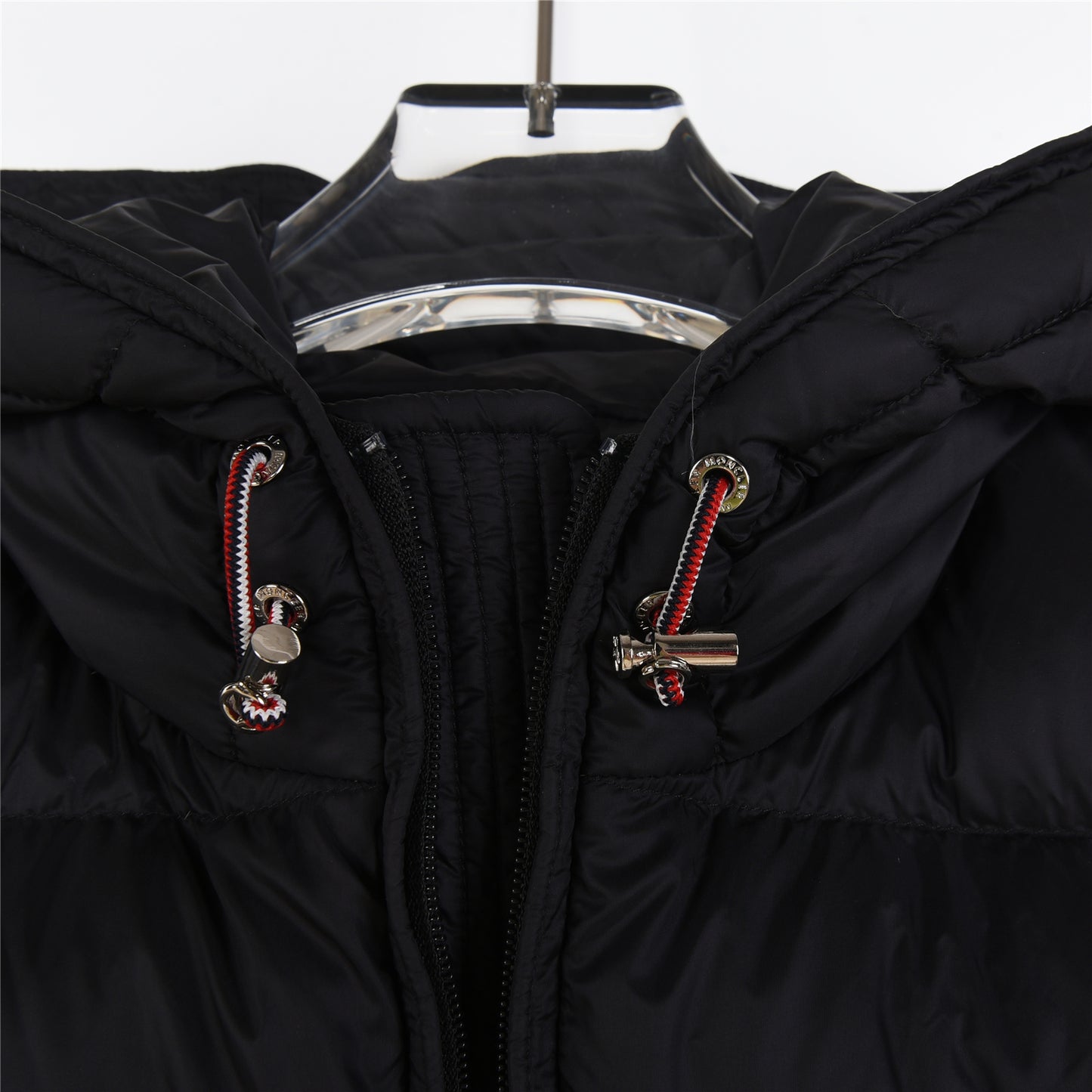 Smanicato moncler