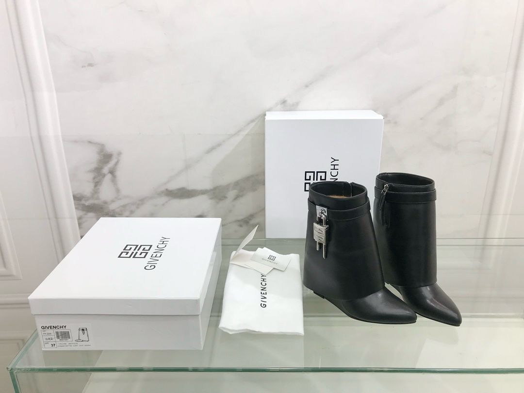 Stivali Givenchy