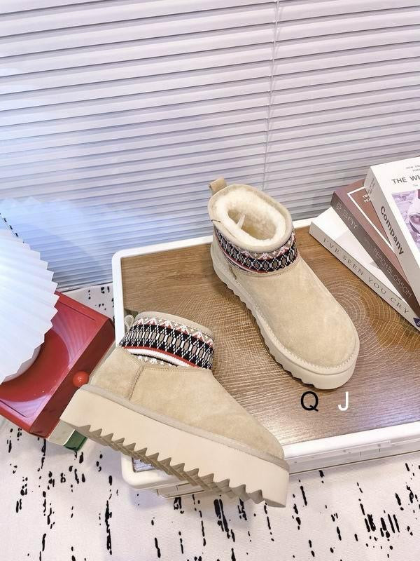 UGG
