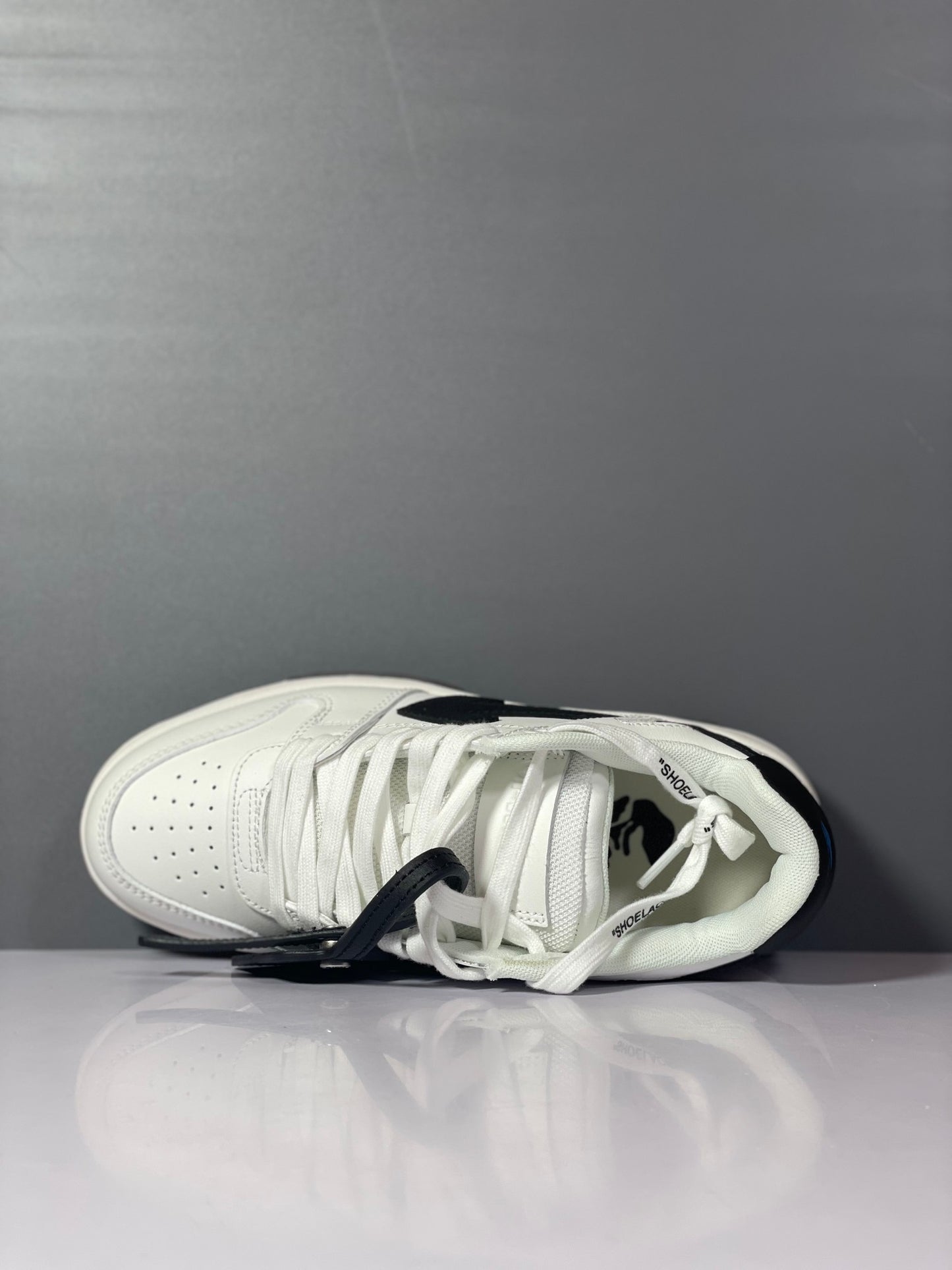 OFF-WHITE Out Of Office