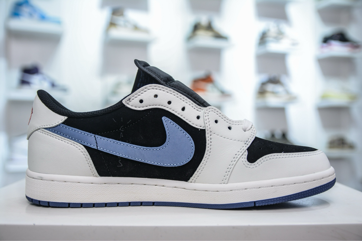 Air Jordan 1 Low x Travis Scott