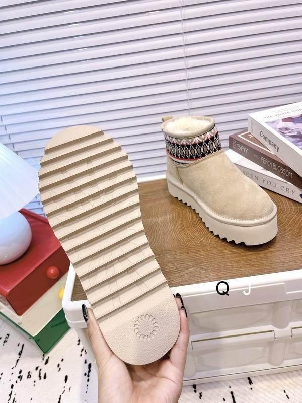 UGG