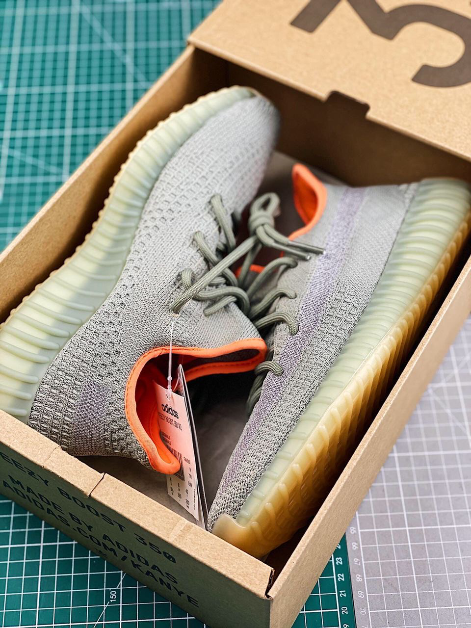 Adidas Yeezy Boost 350