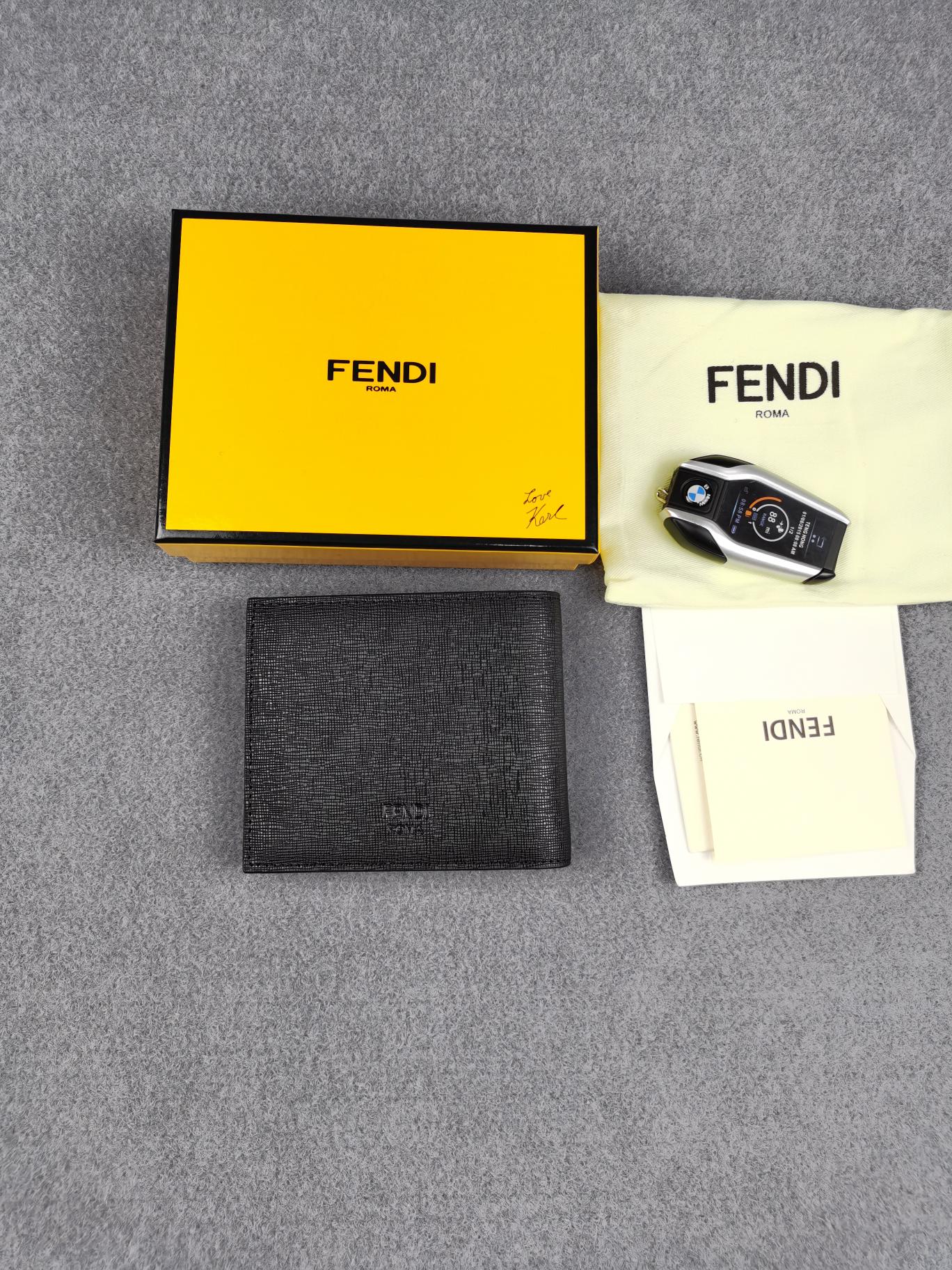 Portafoglio Fendi