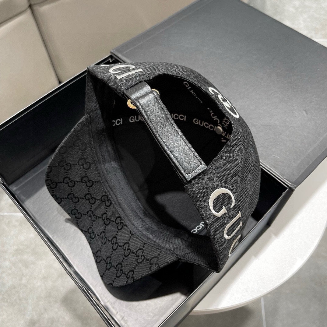 Gucci caps black