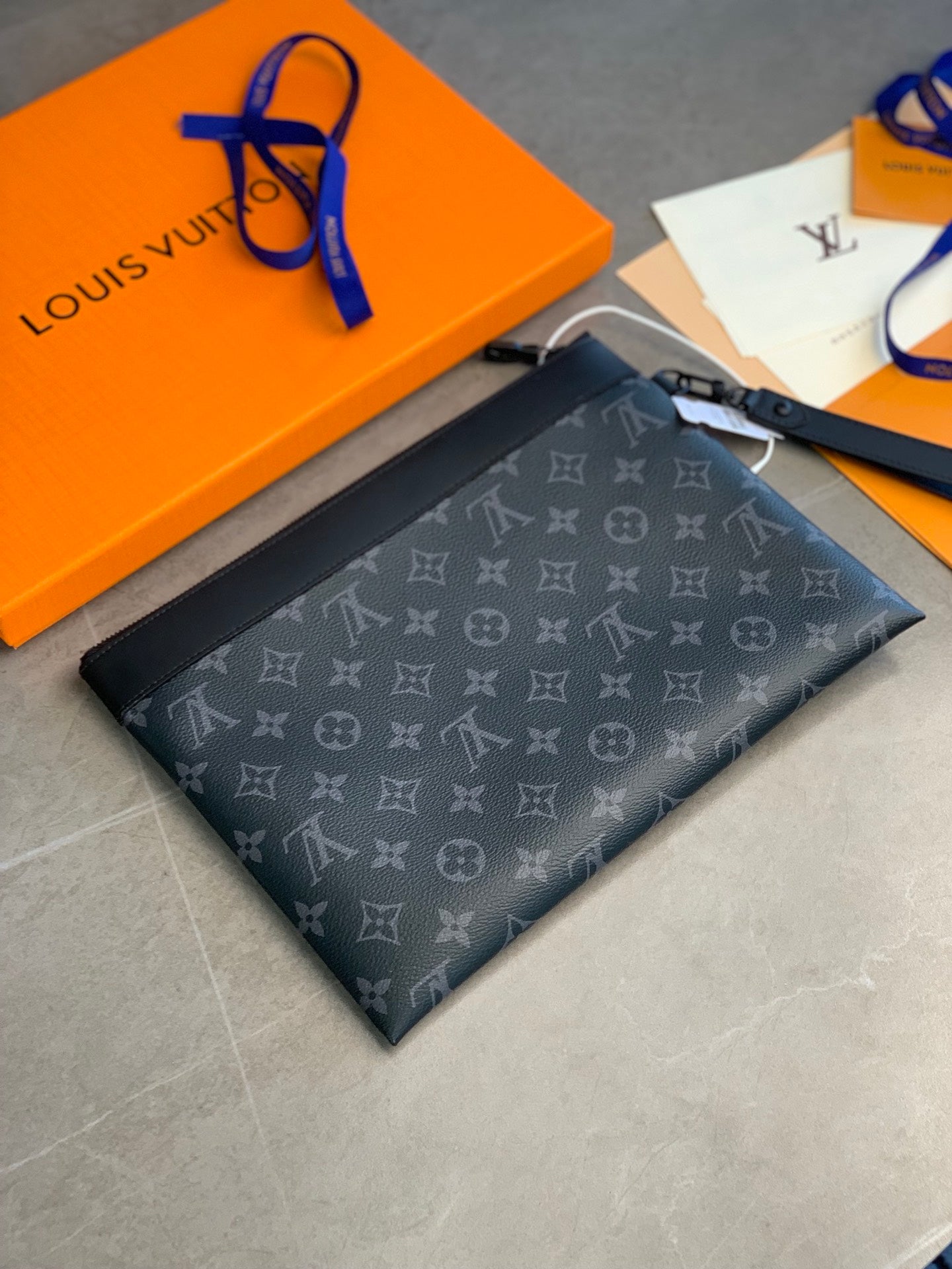 Pochette LV