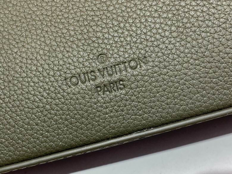 Borsello Louis Vuitton green