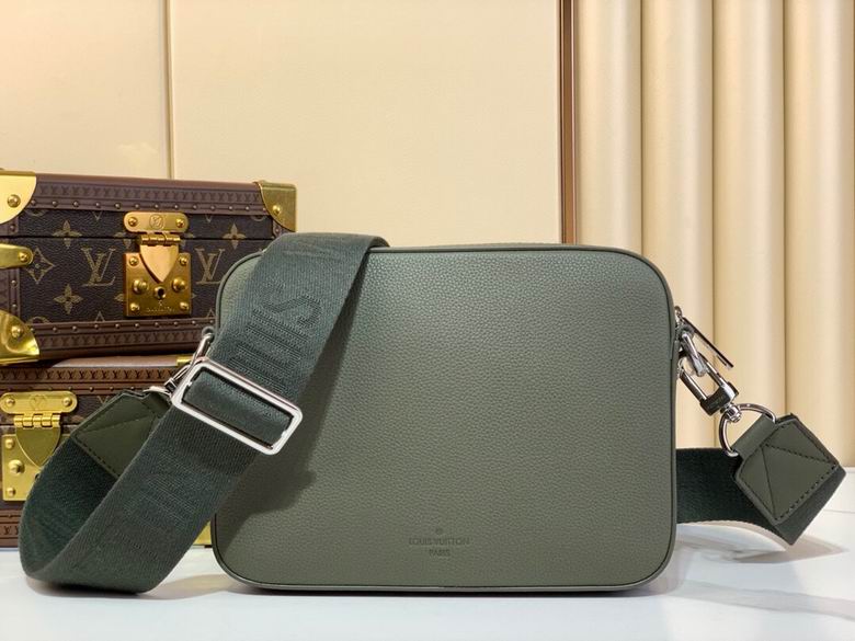 Borsello Louis Vuitton green