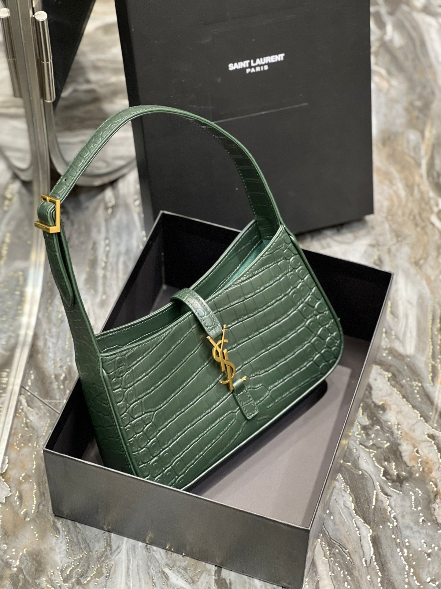 Borsa YSL