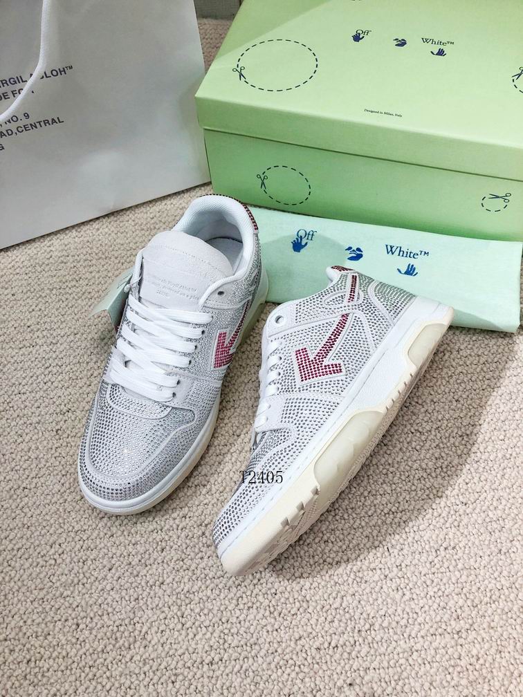 OFF-WHITE