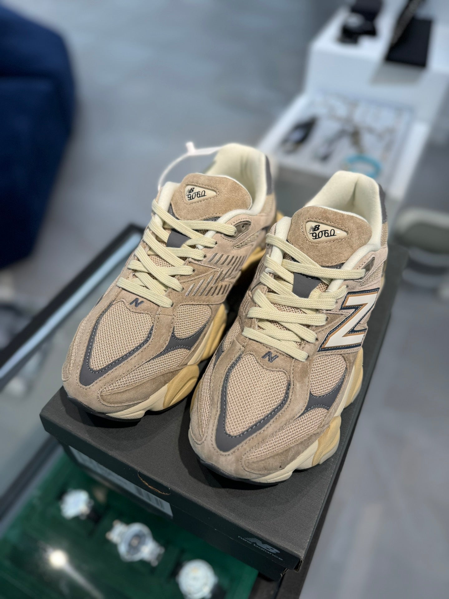 New Balance 9060