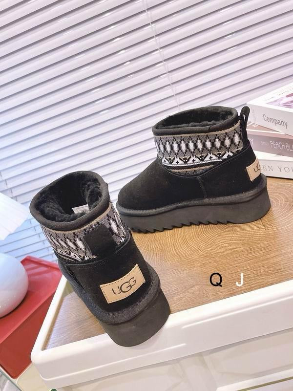 UGG