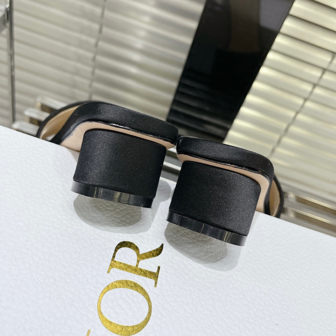 Christian Dior total black