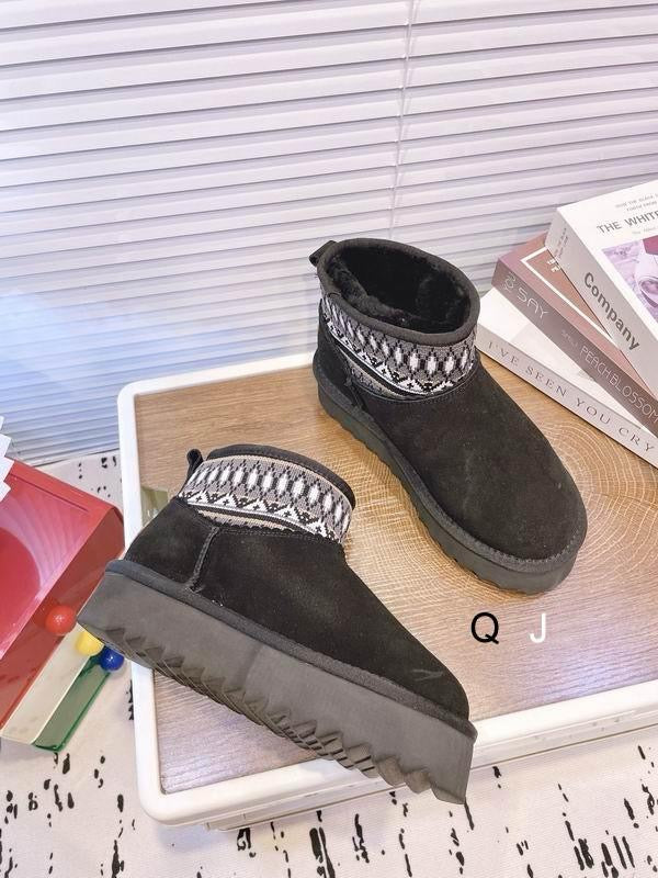 UGG