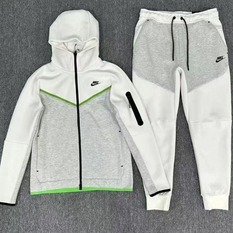 Nike Sportswear Tech Fleece white/grey