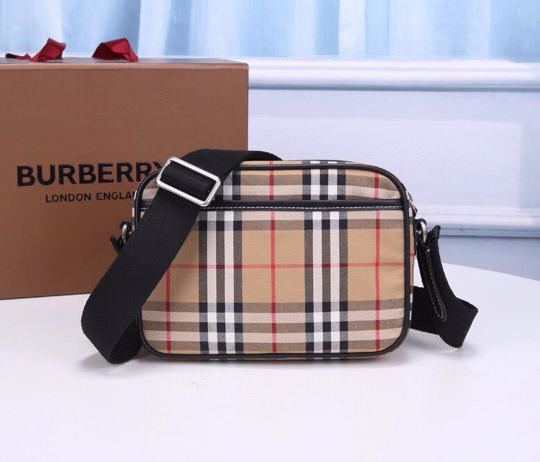 Borsello Burberry