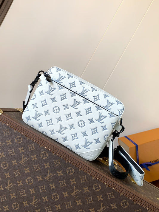 Borsello Louis Vuitton white