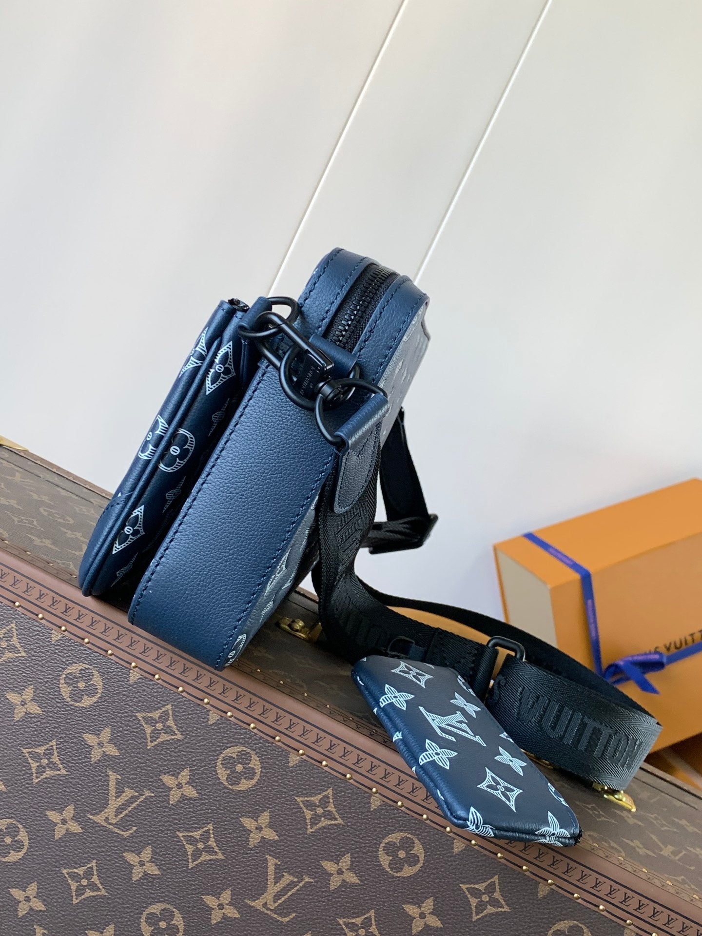 Borsello Louis Vuitton blue