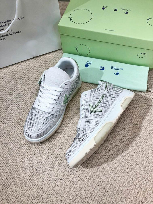 OFF-WHITE