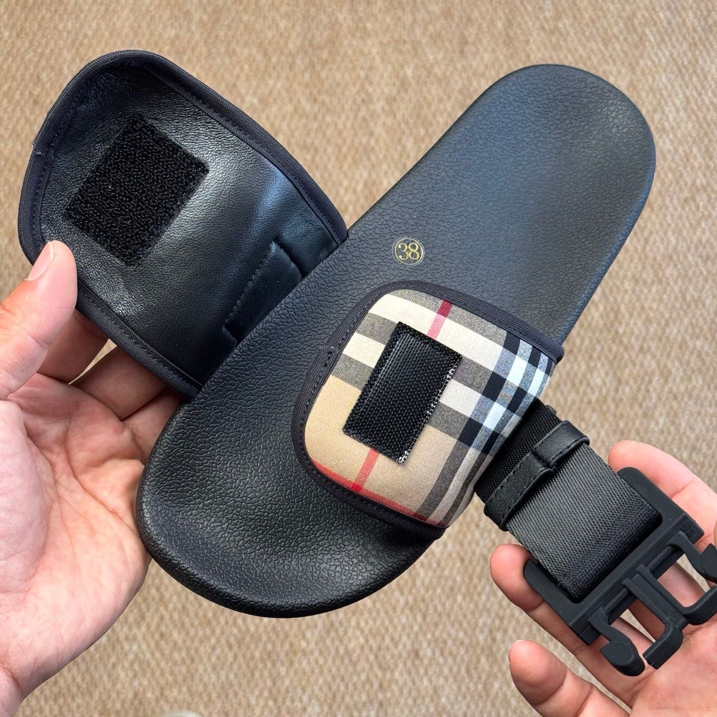 Slippers Burberry