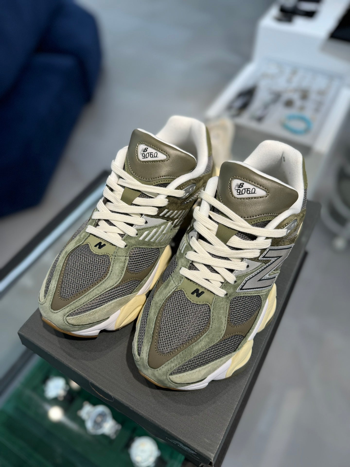 New Balance 9060