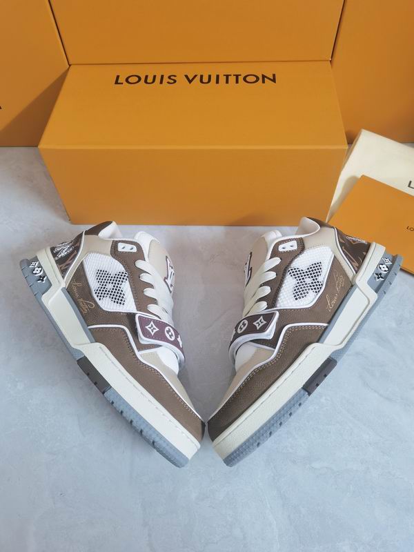 Louis Vuitton trainer LV brown