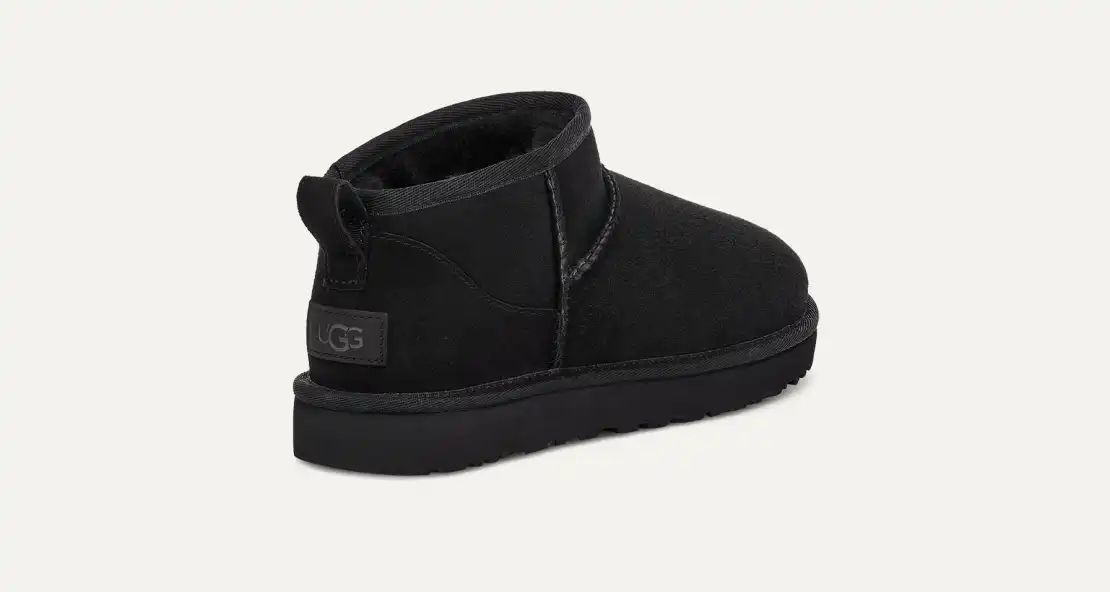 UGG Classic ultra mini